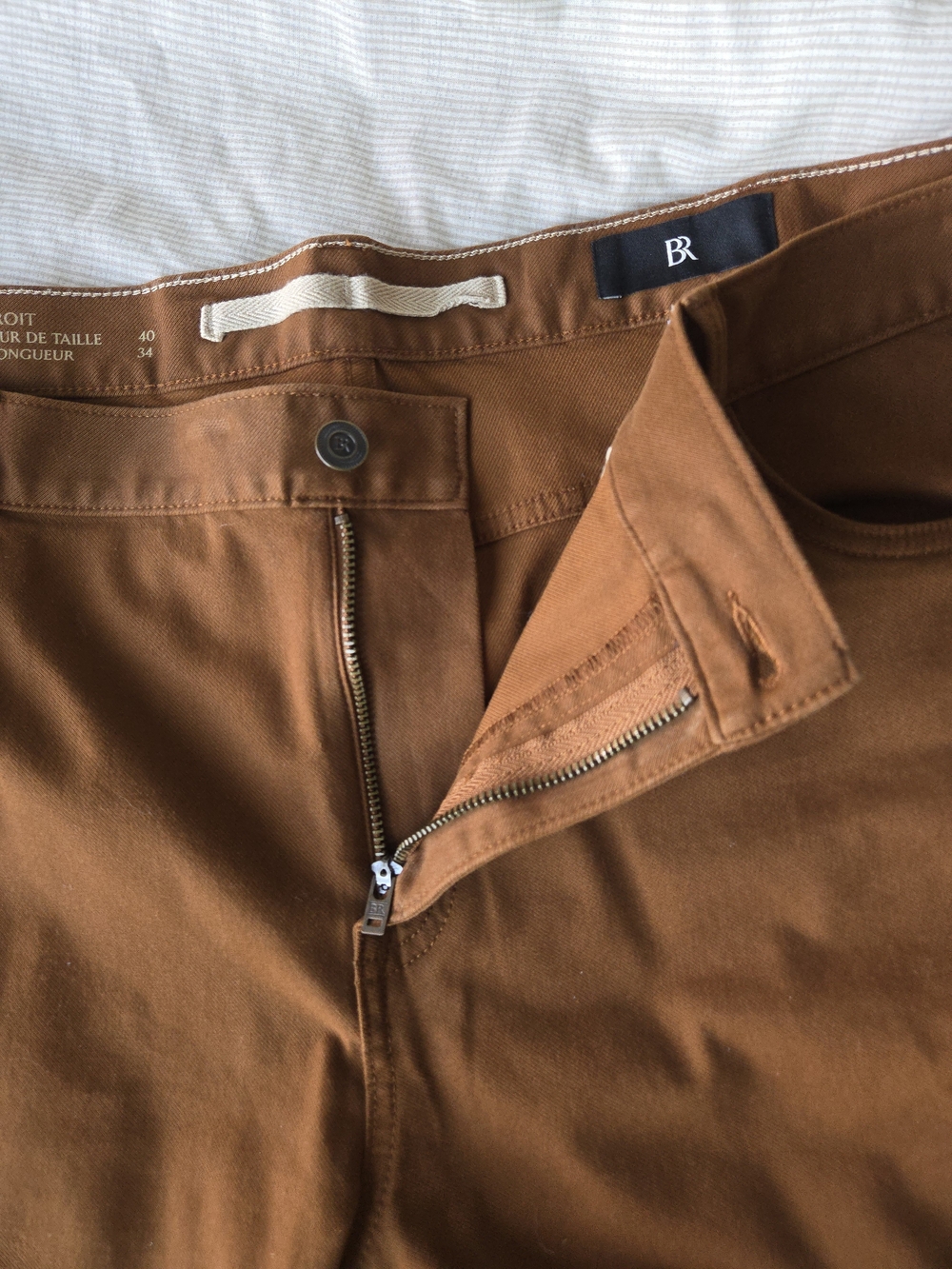 Men's Banana Republic Slim Traveler Pants. Toasted Hickory Brown 40x34